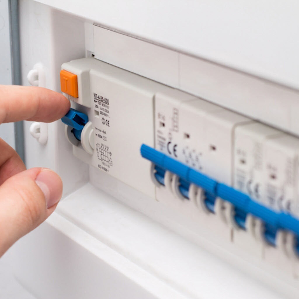 fault-finding-electrical-fault-finding-repairs-bristol-01173